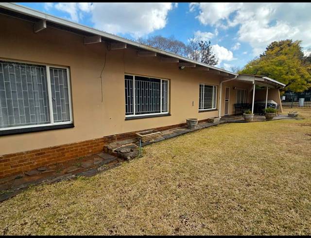 4 BEDROOM HOUSE FOR SALE IN VALHALLA